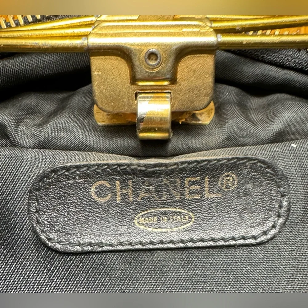 CHANEL Vintage Quilted Leather Garment Bag - Picture 9 of 9